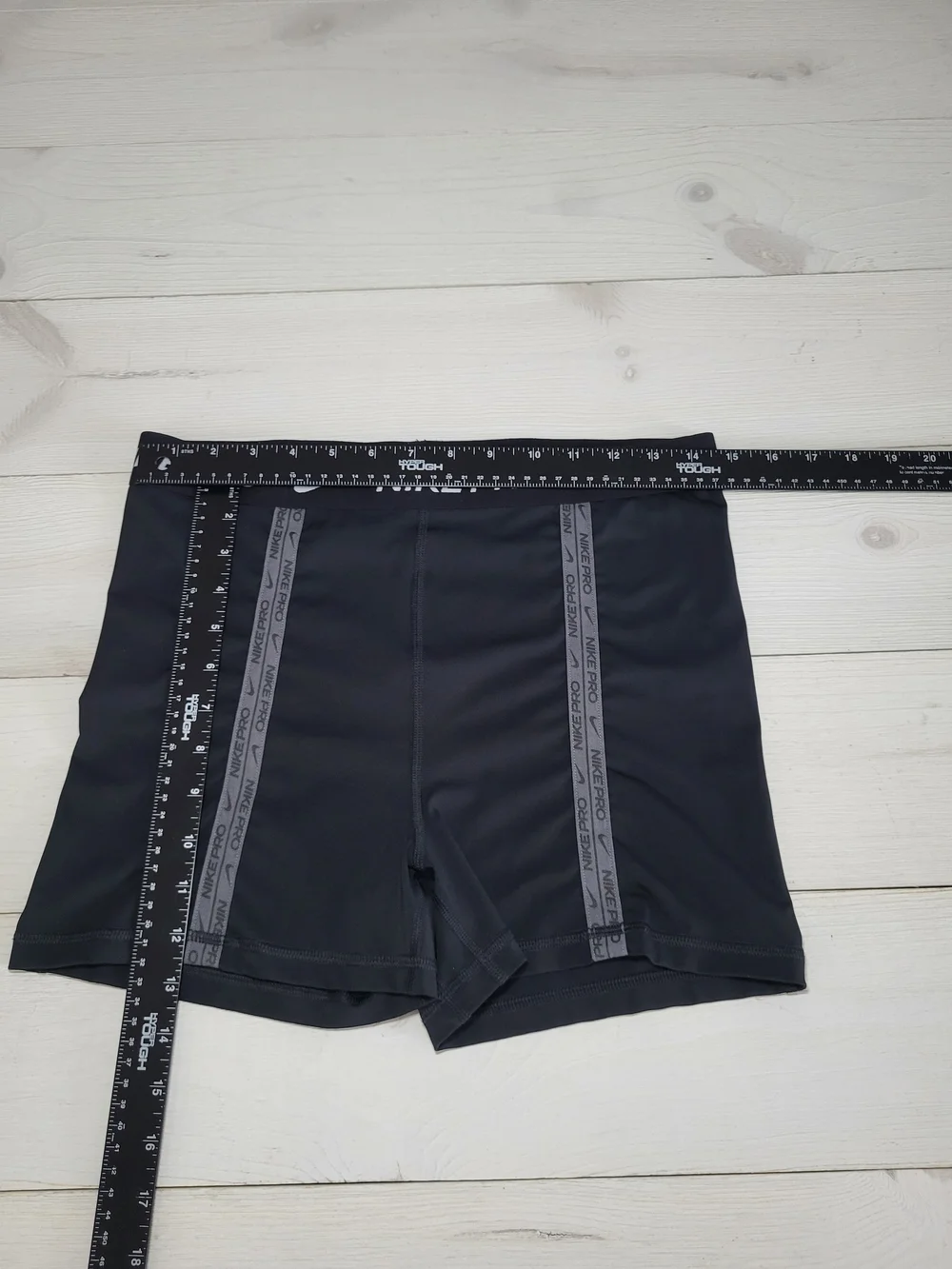Nike Black Dri-FIT Performance Shorts Exercise Workout.